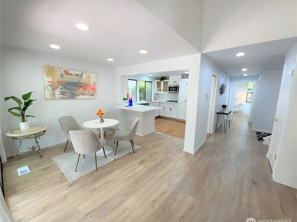 1711 159th PL NE 29, Bellevue WA 98008