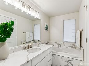 1613 California Avenue SW 101, Seattle WA 98116
