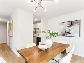 1613 California Avenue SW 101, Seattle WA 98116