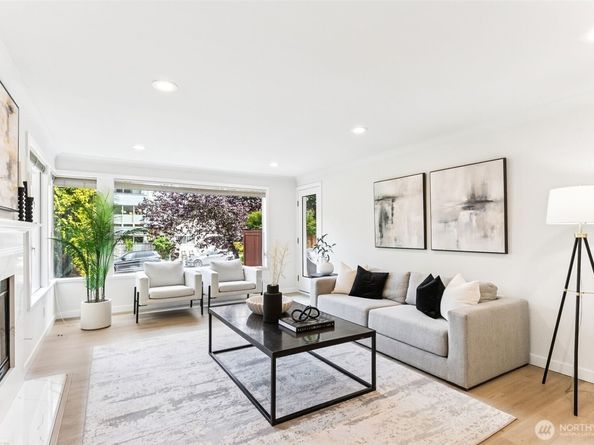1613 California Avenue SW 101, Seattle WA 98116