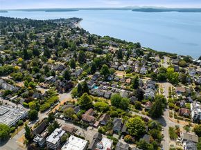 1613 California Avenue SW 101, Seattle WA 98116