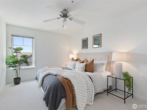 1909 10th Avenue W 203, Seattle WA 98119