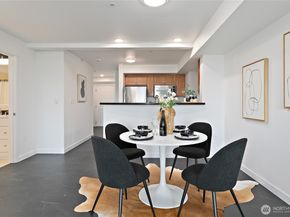 1909 10th Avenue W 203, Seattle WA 98119
