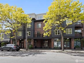 1909 10th Avenue W 203, Seattle WA 98119