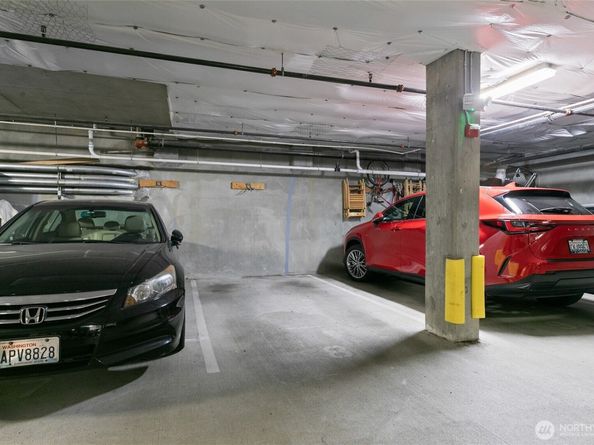 1909 10th Avenue W 203, Seattle WA 98119