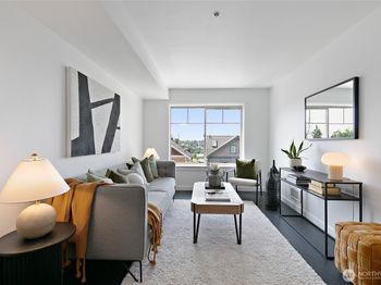 1909 10th Avenue W