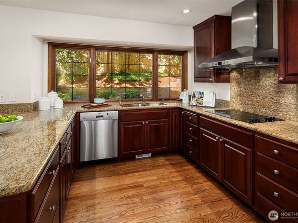 6220 146th Place SE, Bellevue WA 98006