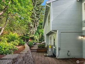 6220 146th Place SE, Bellevue WA 98006