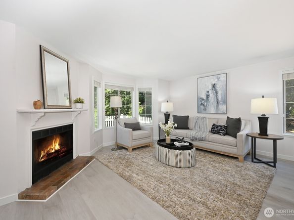 10263 NE 129th Lane, Kirkland WA 98034