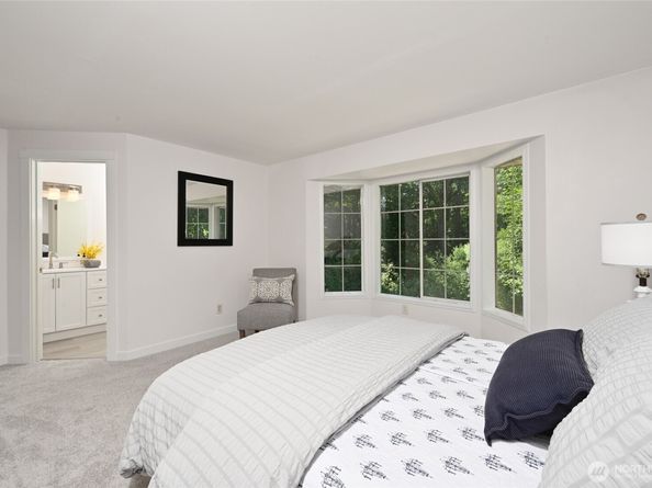 10263 NE 129th Lane, Kirkland WA 98034