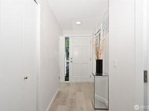 10263 NE 129th Lane, Kirkland WA 98034