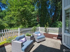 10263 NE 129th Lane, Kirkland WA 98034