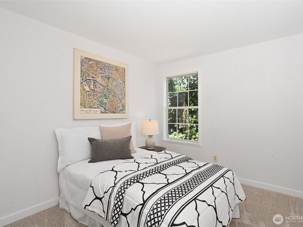 10263 NE 129th Lane, Kirkland WA 98034