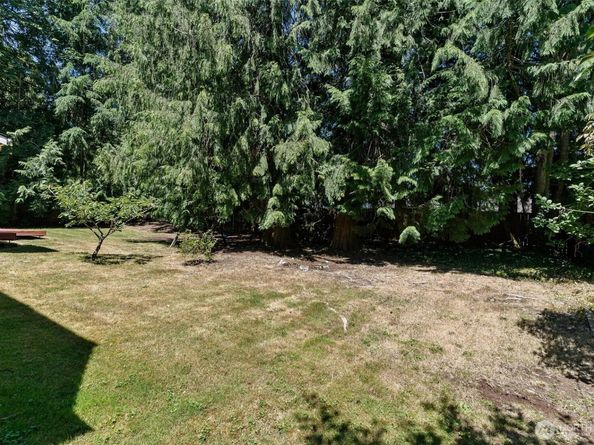 17726 NE 26th St., Redmond WA 98052
