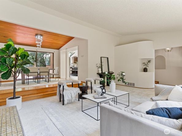 17726 NE 26th St., Redmond WA 98052