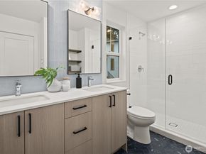 333 18th Avenue, Kirkland WA 98033