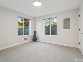 8020 17th Avenue NW, Seattle WA 98117