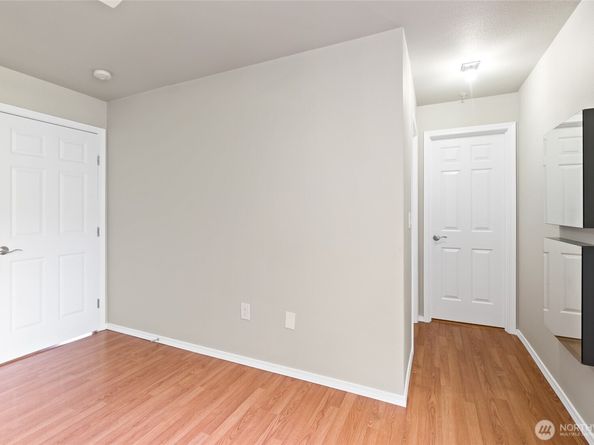 14335 Simonds Road NE A305, Kirkland WA 98034