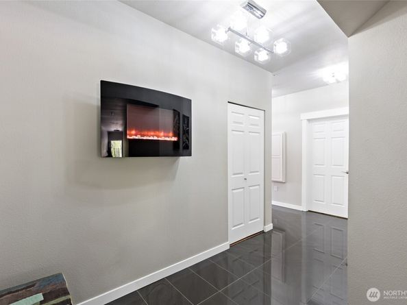 14335 Simonds Road NE A305, Kirkland WA 98034