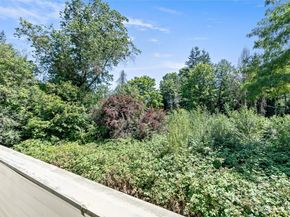 14335 Simonds Road NE A305, Kirkland WA 98034