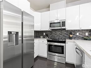 14335 Simonds Road NE A305, Kirkland WA 98034
