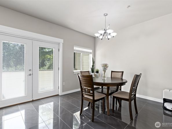 14335 Simonds Road NE A305, Kirkland WA 98034