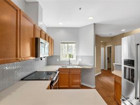 1522 196th Street SE C103, Bothell WA 98012
