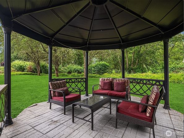 23516 20th Avenue W, Bothell WA 98021
