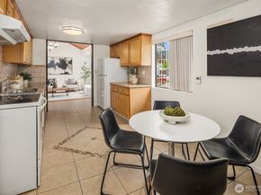 23516 20th Avenue W, Bothell WA 98021