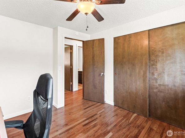 1350 SE Shelton Lane, Port Orchard WA 98366