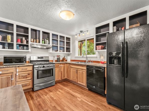1350 SE Shelton Lane, Port Orchard WA 98366