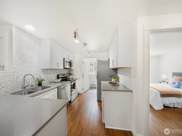 710 Kirkland Cir A101, Kirkland WA 98033