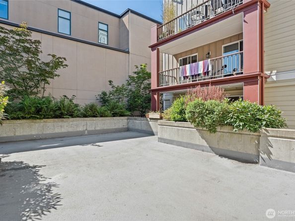 1926 Fairview Avenue E 307, Seattle WA 98102