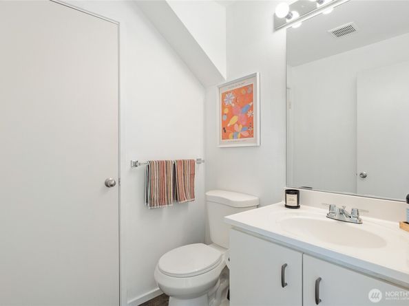 1926 Fairview Avenue E 307, Seattle WA 98102