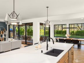 20300 166th Avenue NE, Woodinville WA 98072