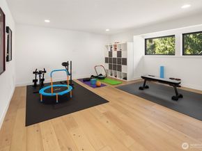 20300 166th Avenue NE, Woodinville WA 98072