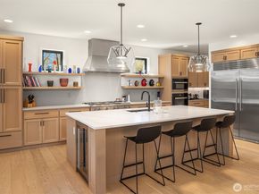 20300 166th Avenue NE, Woodinville WA 98072