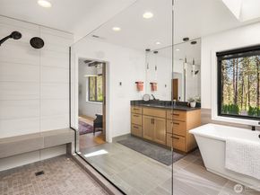 20300 166th Avenue NE, Woodinville WA 98072