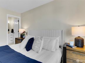 8823 Holly Drive 520, Everett WA 98208
