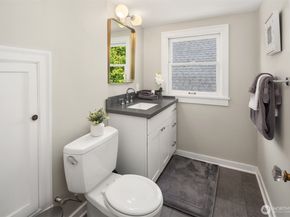 6518 18th Avenue NE, Seattle WA 98115