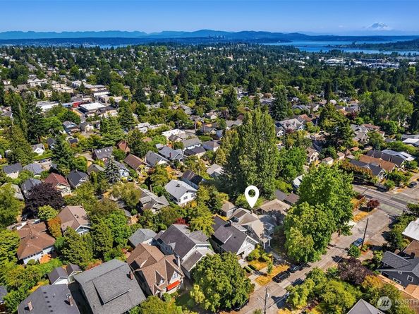 6518 18th Avenue NE, Seattle WA 98115