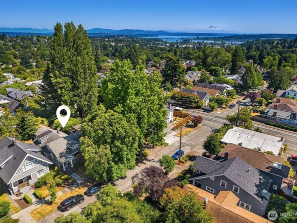 6518 18th Avenue NE, Seattle WA 98115