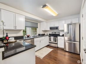 9822 NE 122nd Street U101, Kirkland WA 98034