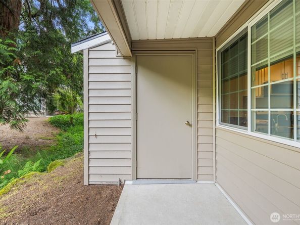 9822 NE 122nd Street U101, Kirkland WA 98034