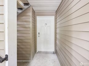 9822 NE 122nd Street U101, Kirkland WA 98034