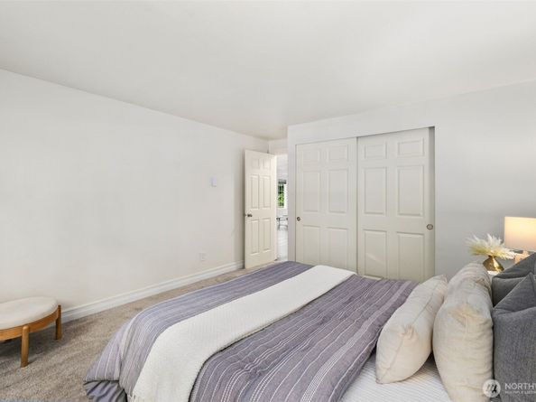9822 NE 122nd Street U101, Kirkland WA 98034