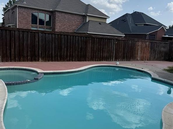 1510  Summit Ridge Drive , Garland Texas 75043