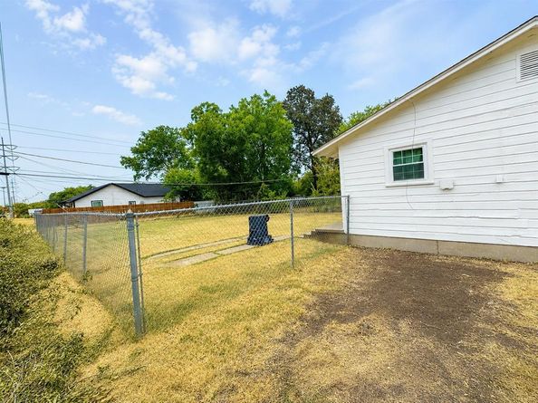 5536  Farnsworth Avenue , Fort Worth Texas 76107