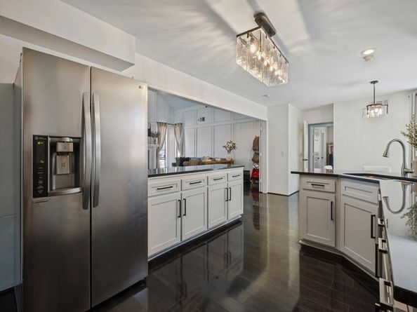 5730  Winding Woods Trail , Dallas Texas 75227