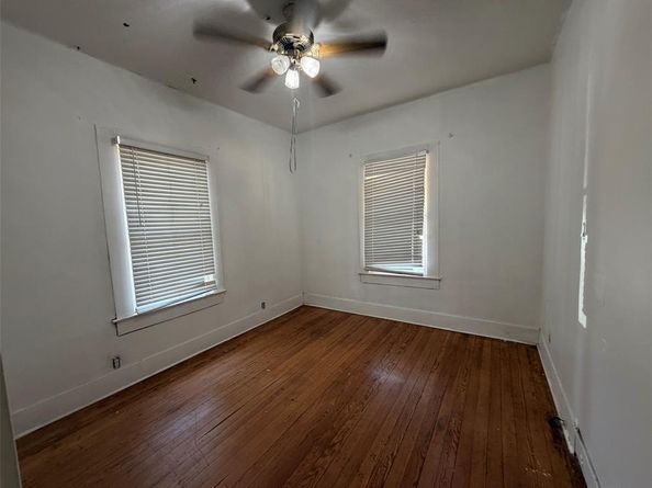 1410  Circle Park Boulevard , Fort Worth Texas 76164